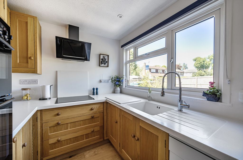 Property photo 3 of 18 3