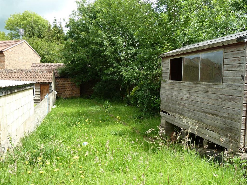 Property photo 2 of 7