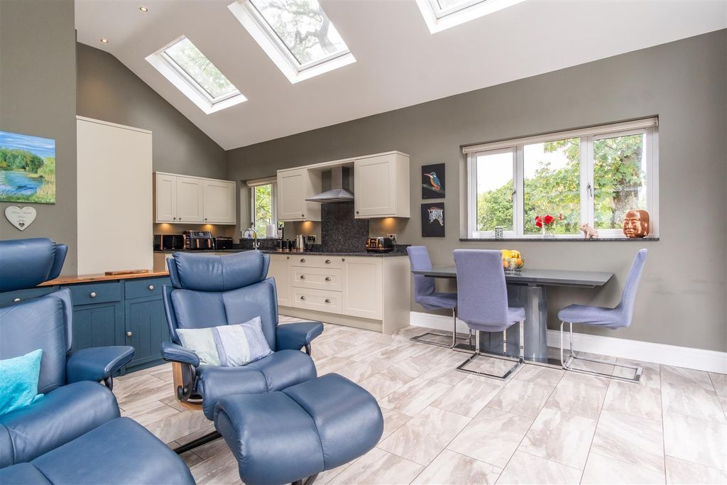 Property photo 3 of 42 Kitchen/Dining/Sitting Room