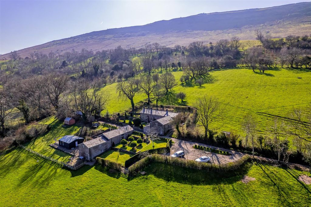 Property photo 3 of 52 Dji_0867-2.Jpg