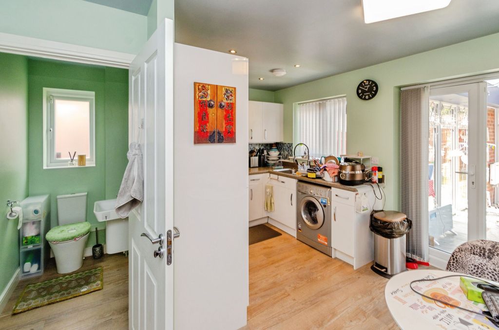 Property photo 2 of 15