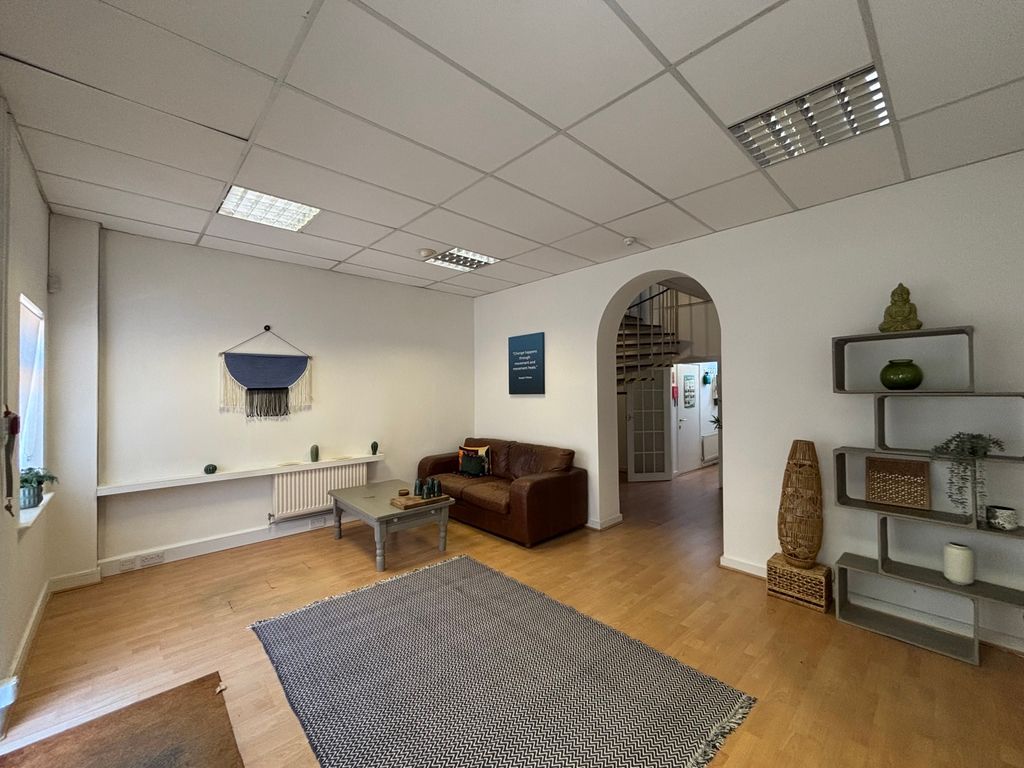 Property photo 2 of 14 Picture No. 05