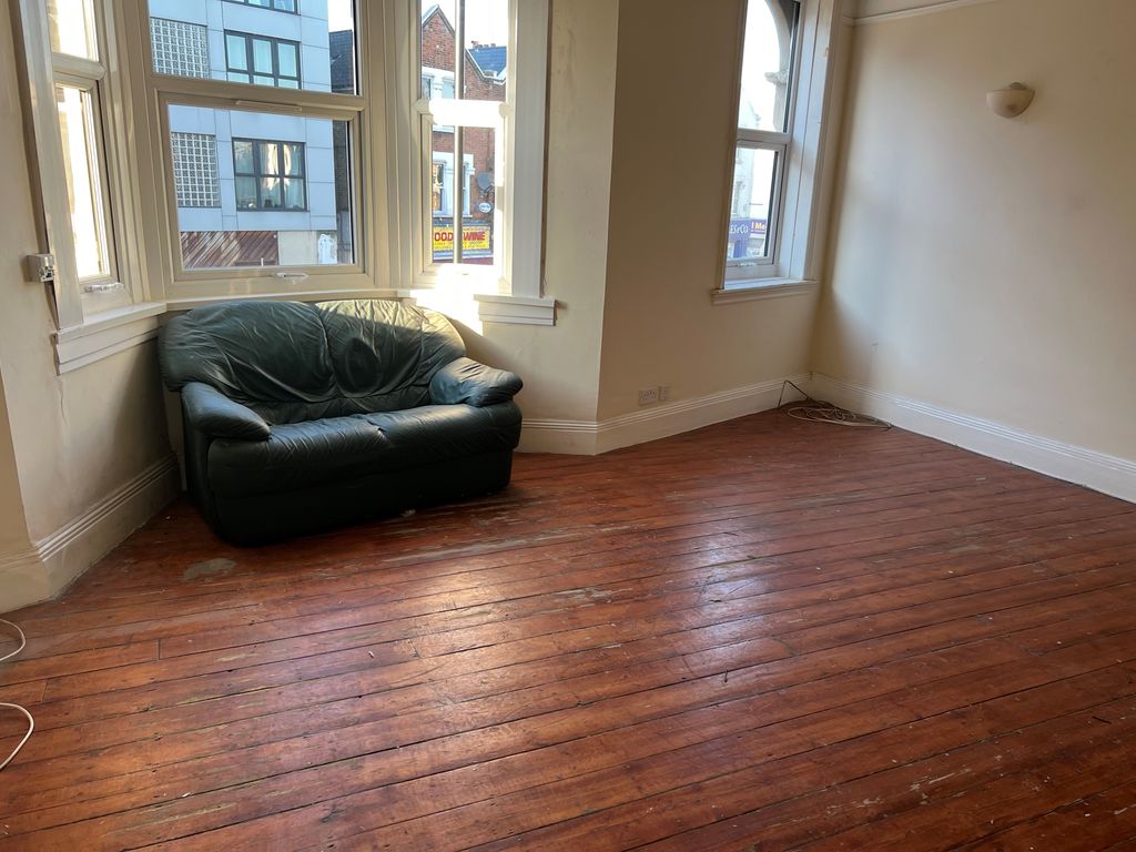 Property photo 2 of 4