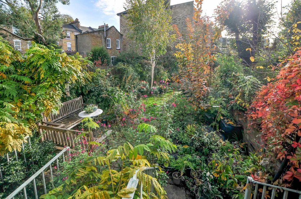 Property photo 3 of 20 6A.Jpg