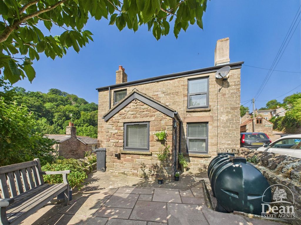 Property photo 1 of 18