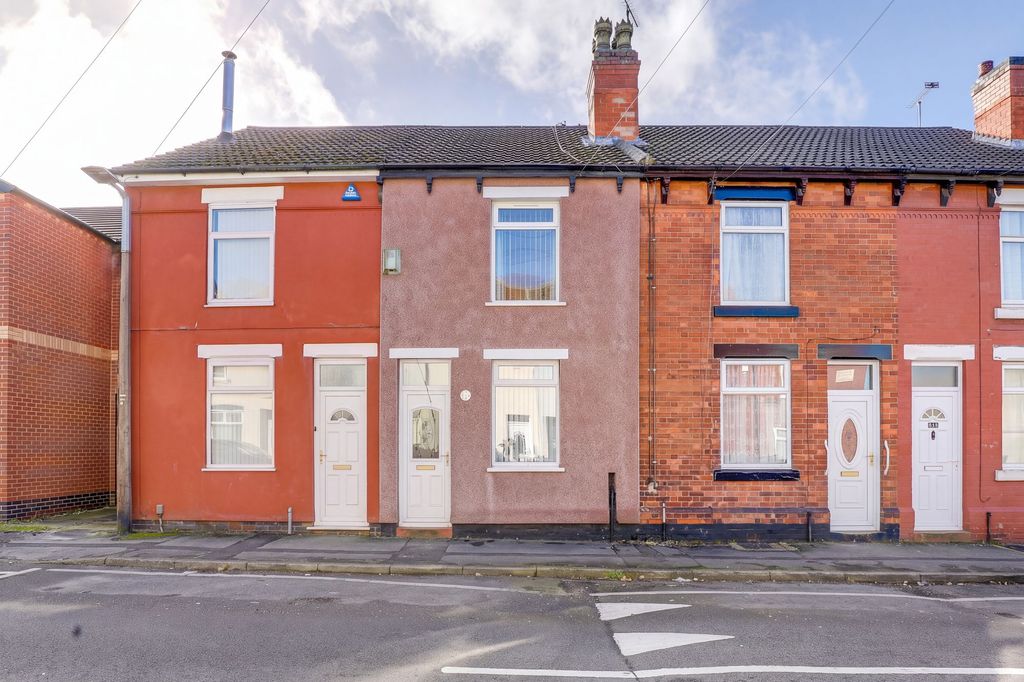 Property photo 1 of 18