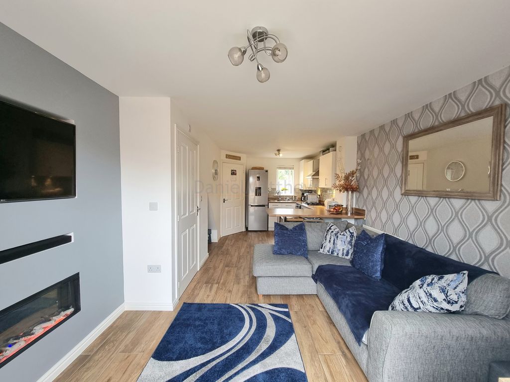 Property photo 3 of 20 Open Plan Kitchen - Lounge