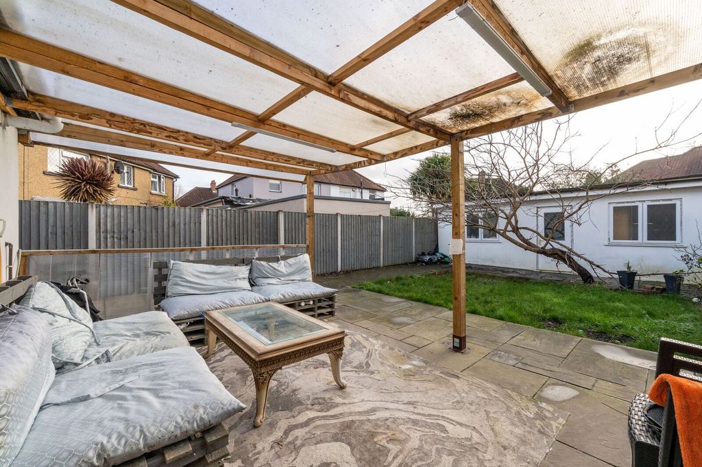 Additional image 12 of 5 bed semi-detached house for saleWestbourne Road, Feltham TW13