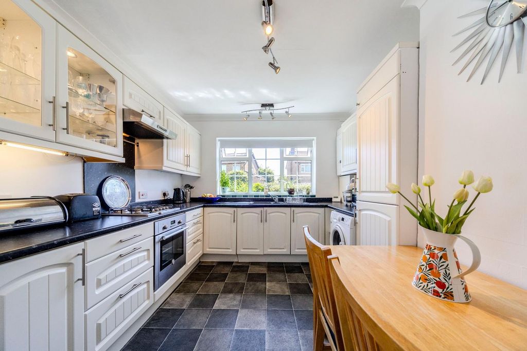 Property photo 2 of 17 Gf20.Jpg