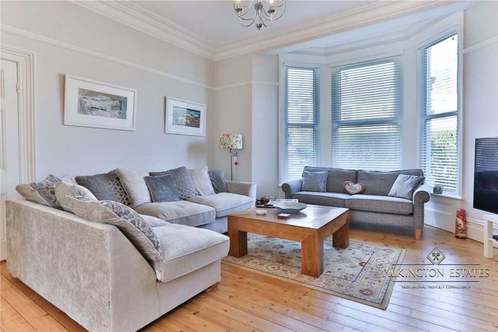 Property photo 2 of 26 4273731