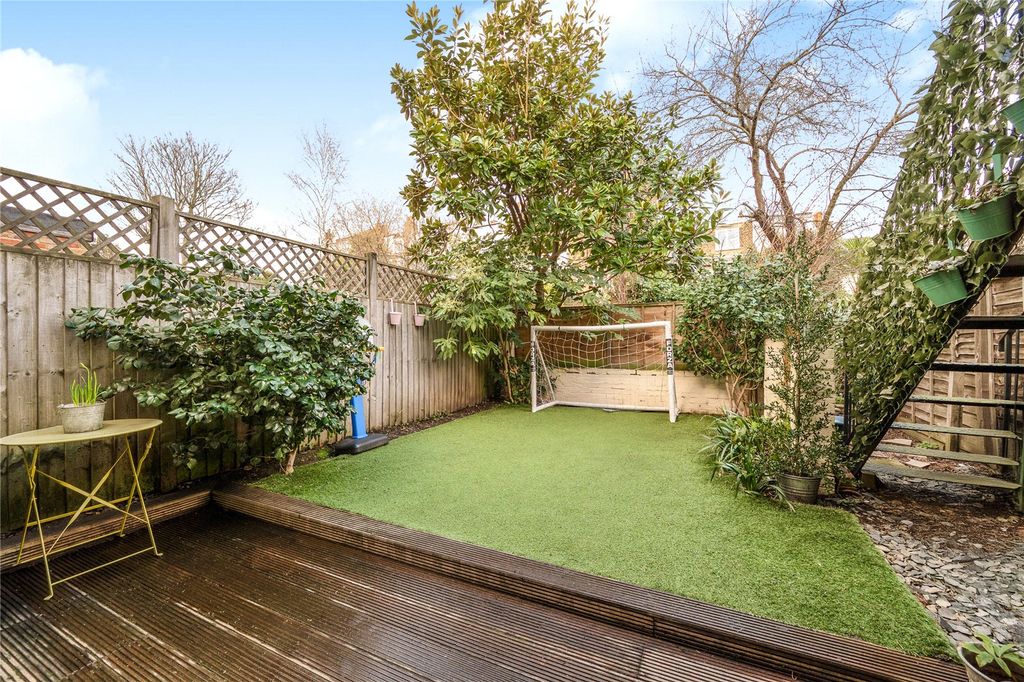 Property photo 3 of 14 Picture No. 08