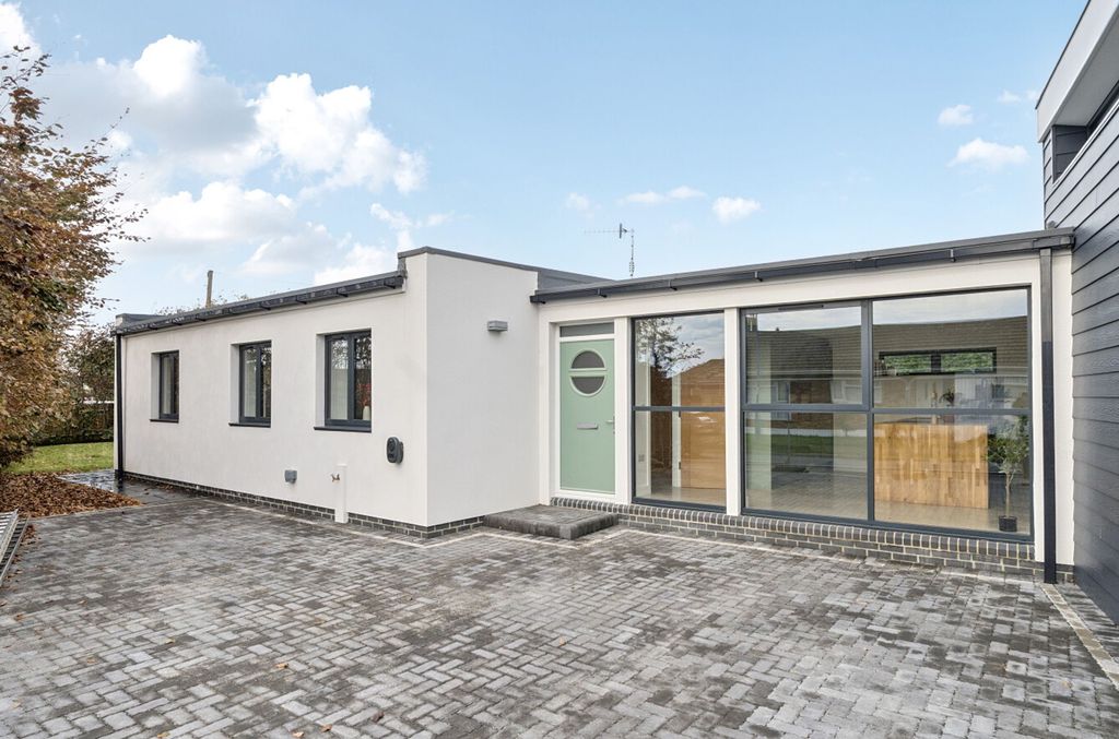 Property photo 1 of 26