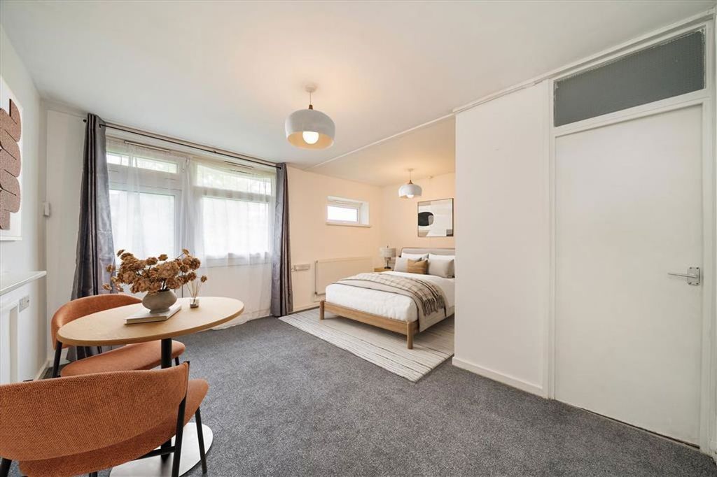 Property photo 1 of 4