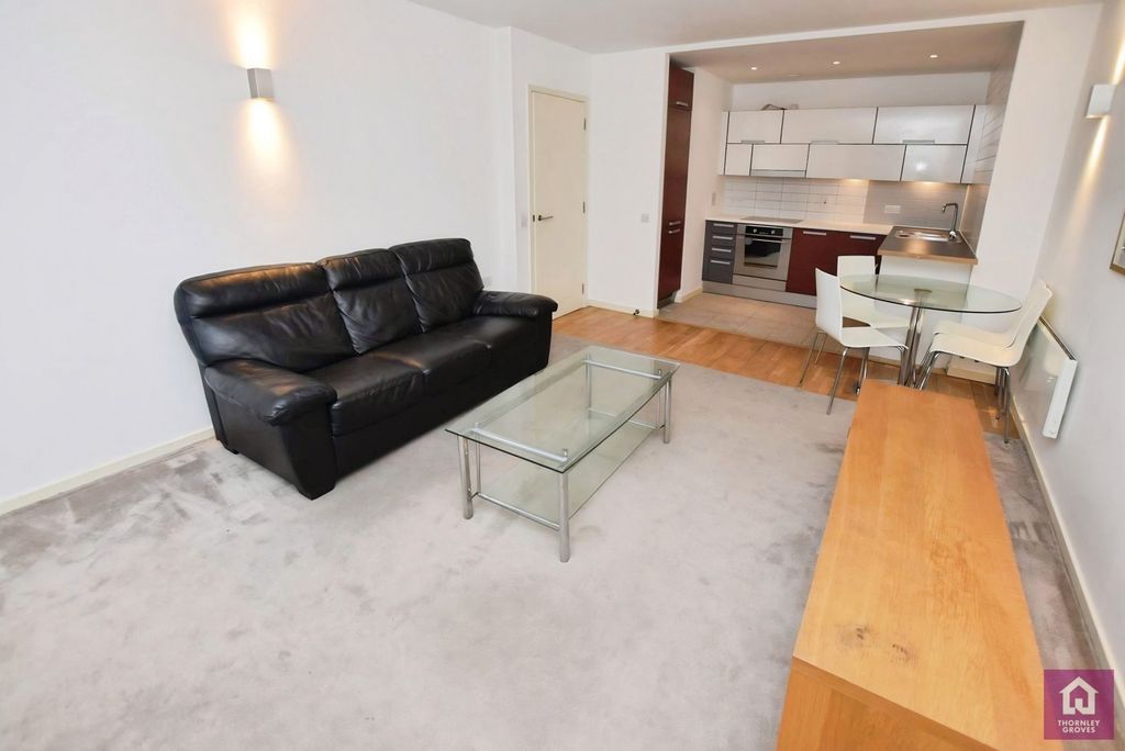 Property photo 3 of 17 Pbox-Img.Jpg