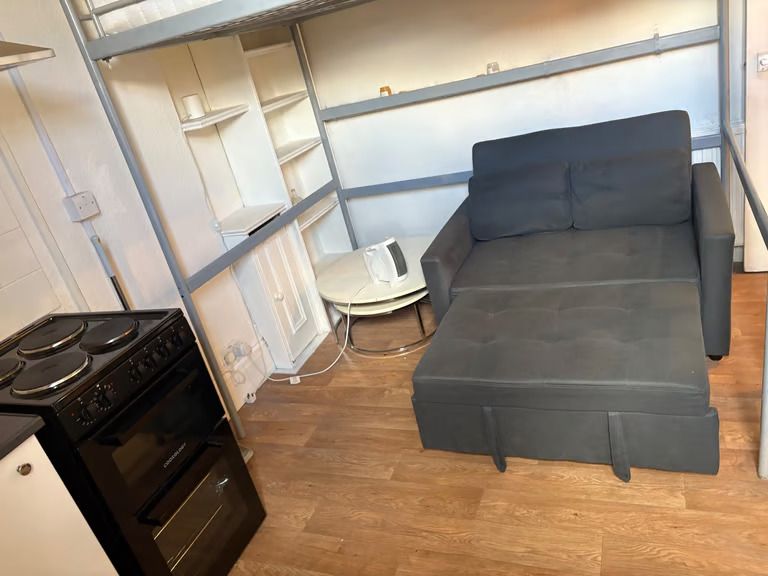 Property photo 1 of 5