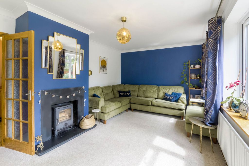 Property photo 3 of 18