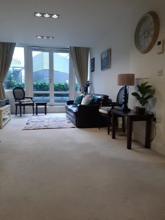 Property photo 2 of 7 Photo-2024-09-27-16-19-58.Jpg