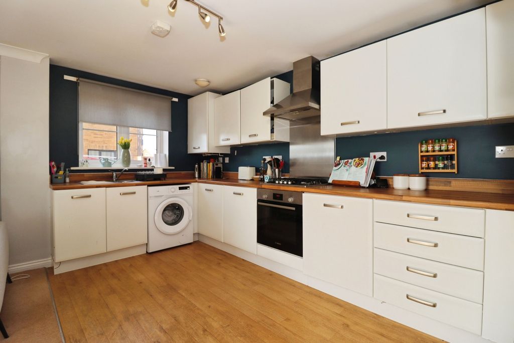 Property photo 3 of 12 Pbox-Img.Jpg