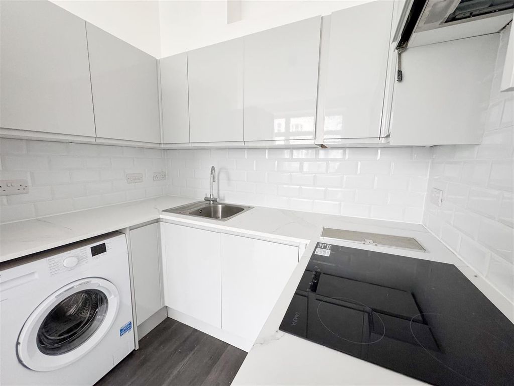 Property photo 3 of 13 11-Img_4536.Jpg