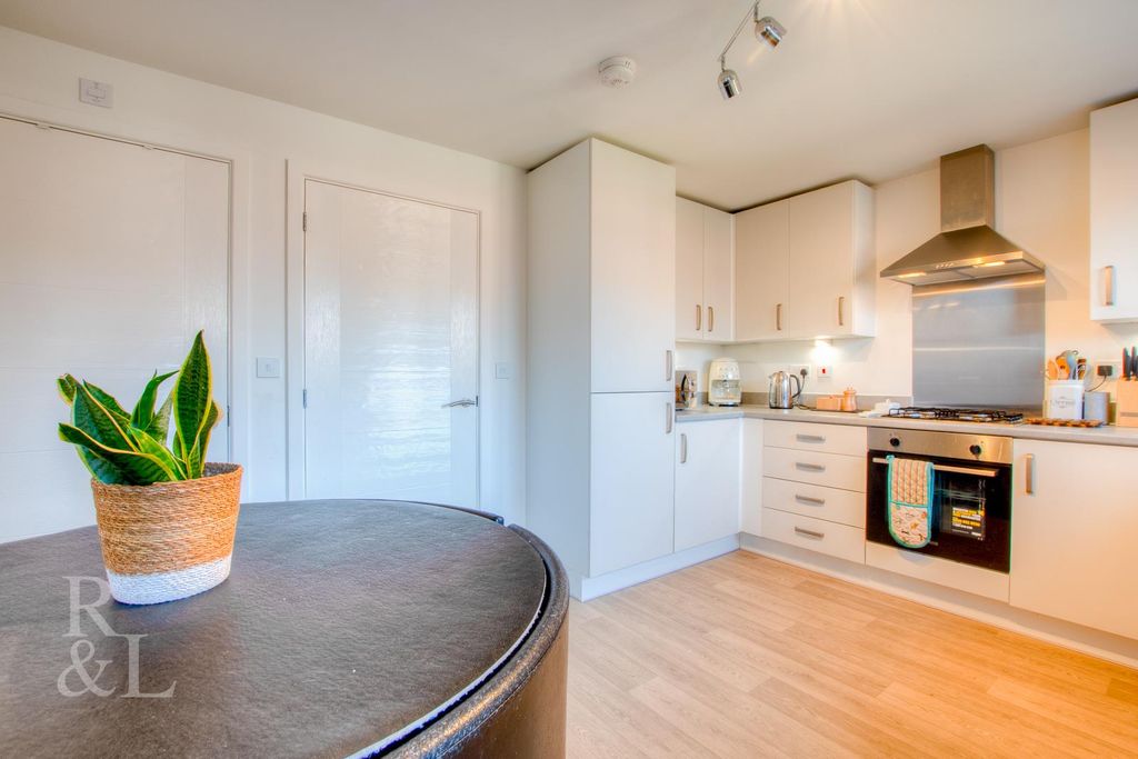 Property photo 3 of 16 B (5).Jpg