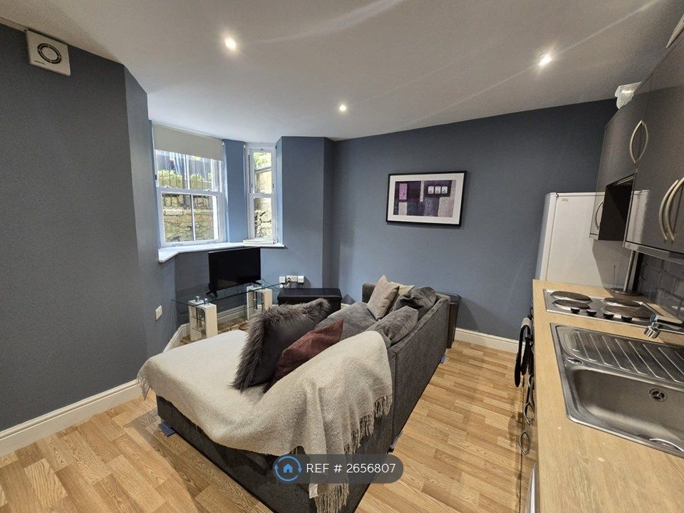 Property photo 3 of 5