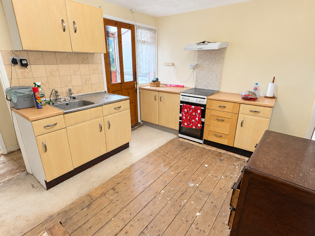 Property photo 3 of 12