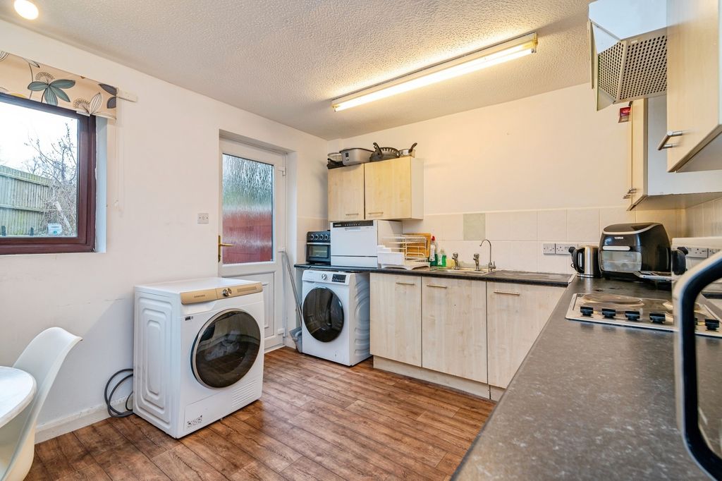 Property photo 2 of 12 Pbox-Img.Jpg