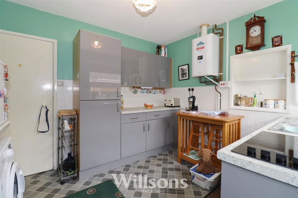 Property photo 3 of 16