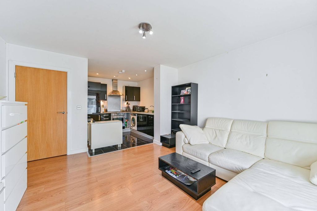 Property photo 3 of 15