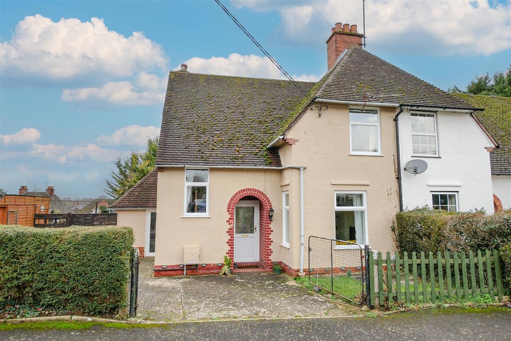 Property photo 1 of 20 Approach