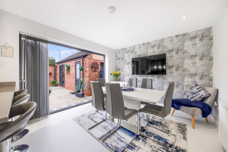 Property photo 2 of 35 Dining-Area