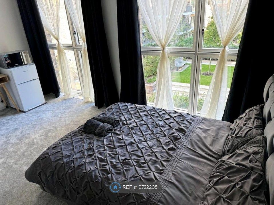 Property photo 1 of 9 Room 1