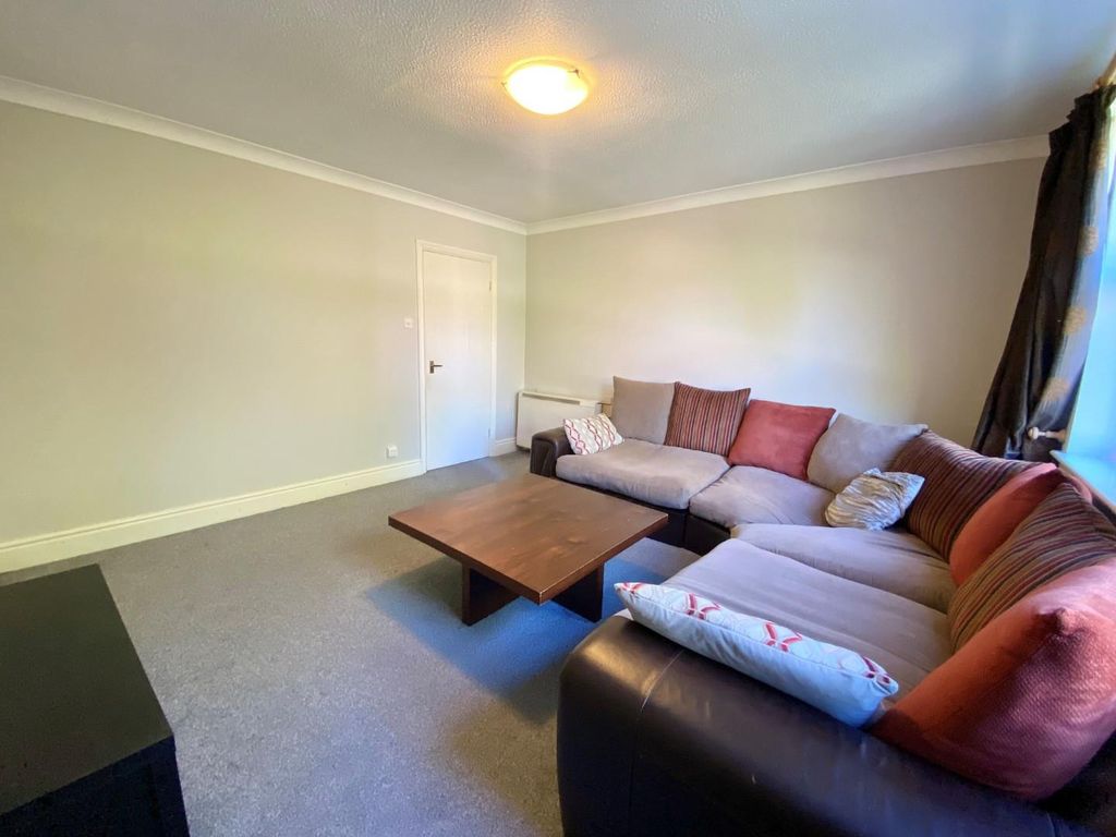 Property photo 3 of 13 2.Jpg