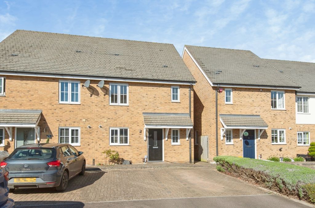 Property photo 1 of 19 Front