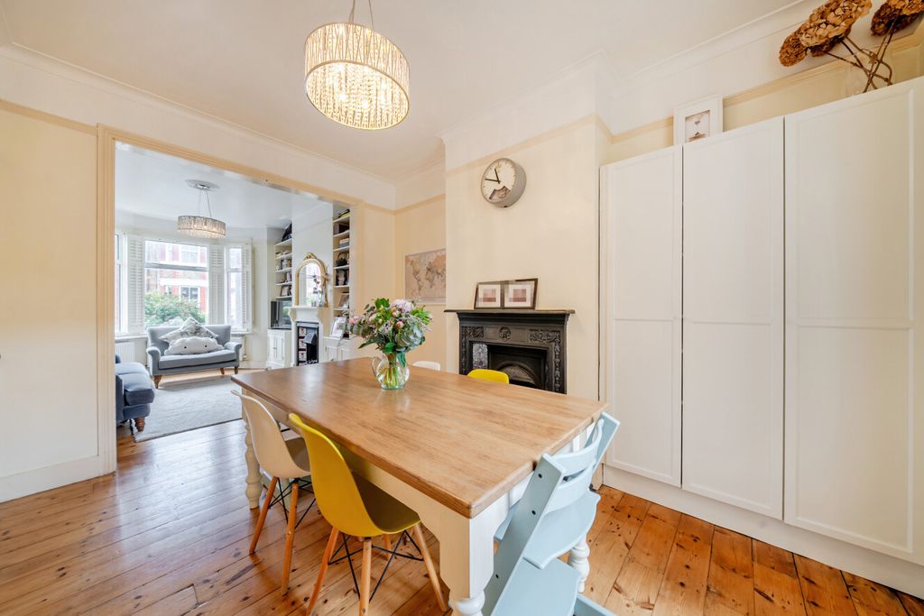 Property photo 3 of 13 1470280-13-6A1Ec0...