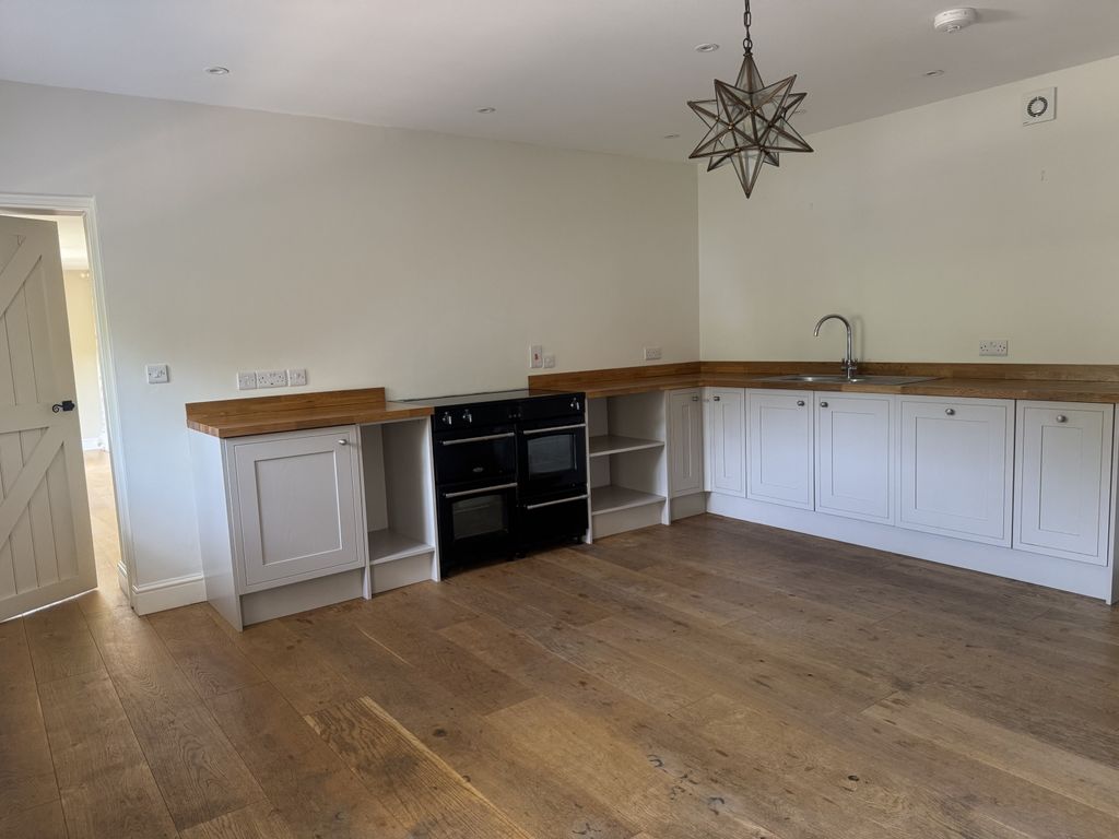 Property photo 3 of 25 Img_3444
