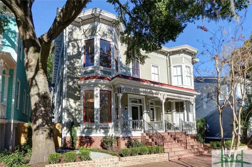 Property photo 1 of 31