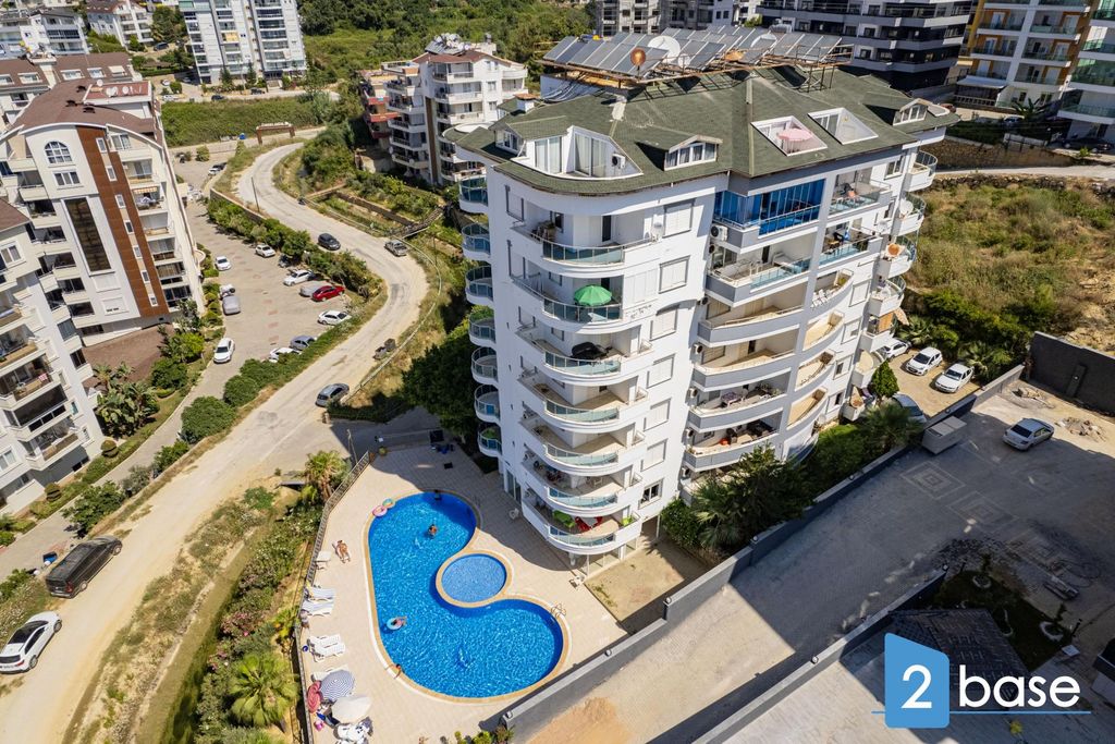 Property photo 2 of 26