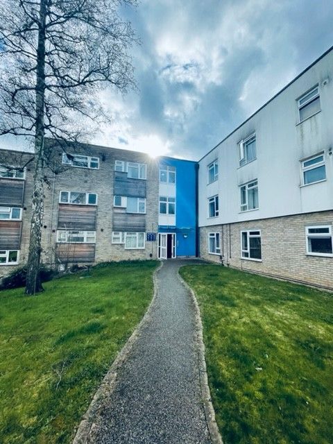 Property photo 1 of 6