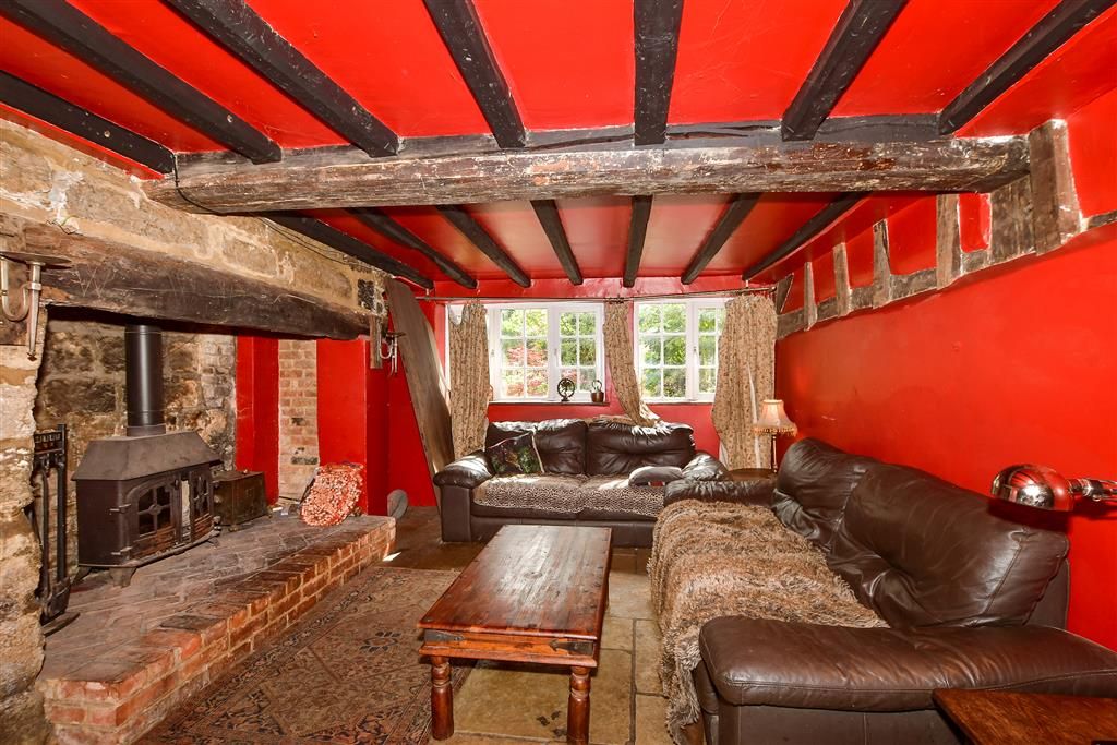Property photo 2 of 14 Lounge
