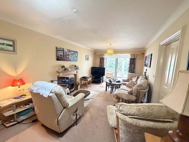 Property photo 3 of 11