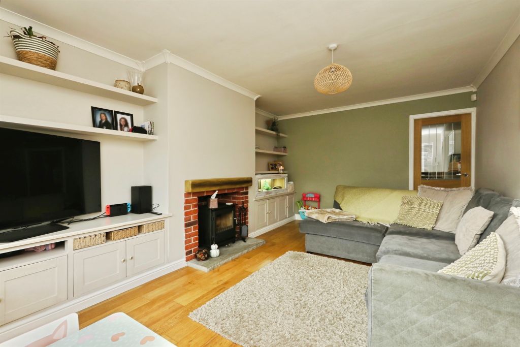 Property photo 3 of 17