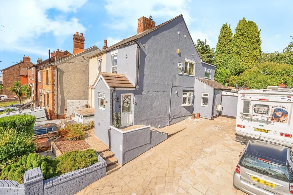 Property photo 2 of 27