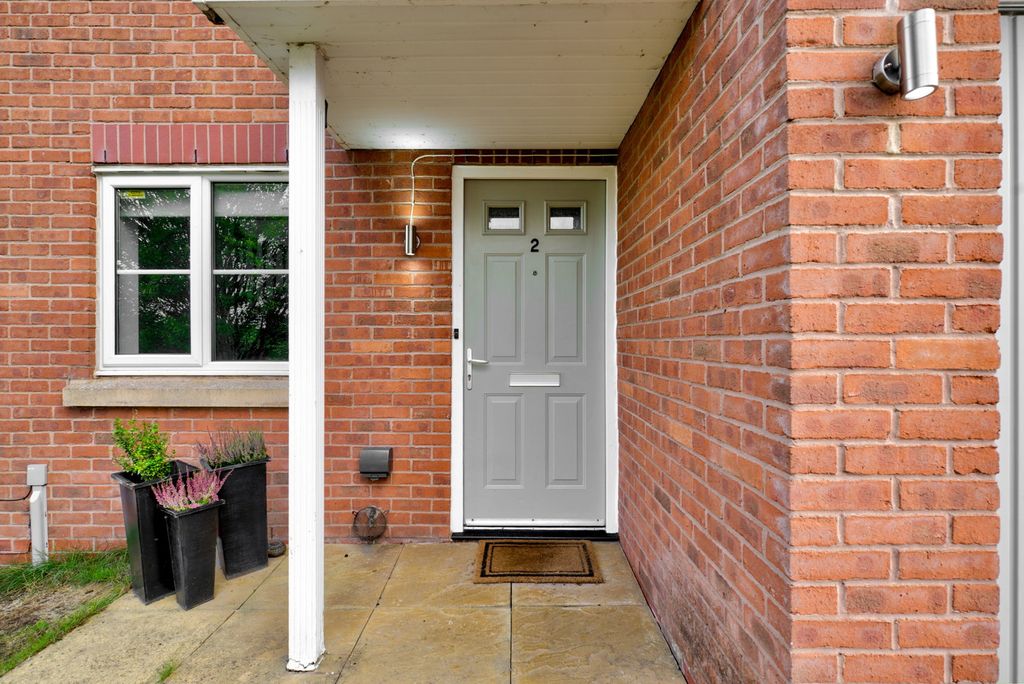 Property photo 2 of 49