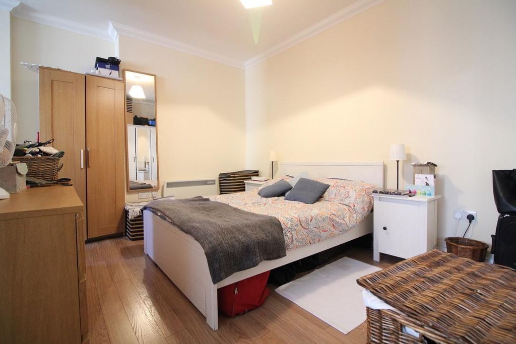 Property photo 2 of 4 Unadjustednonraw_Thumb_222Bd.Jpg