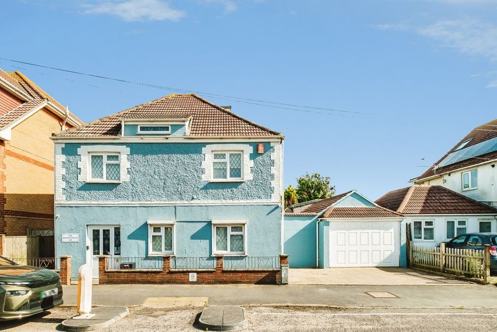 Property photo 1 of 24