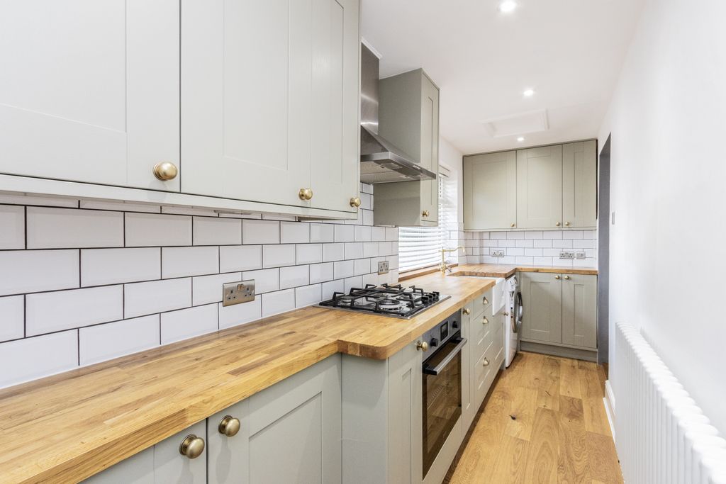 Property photo 2 of 10 Img_4022