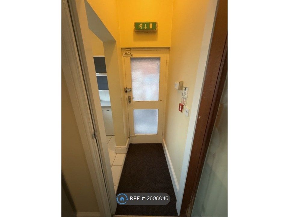 Property photo 3 of 15 Room 1 (Private Entrance)
