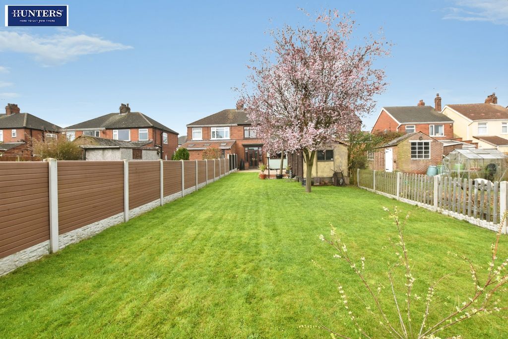 Property photo 2 of 24