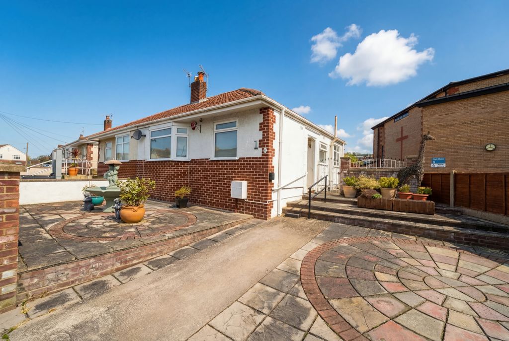 Property photo 1 of 14 2 Bed Semi-Detached Bungalow For Sale